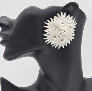 Vintage 60s 70s White Floral Statement Earrings